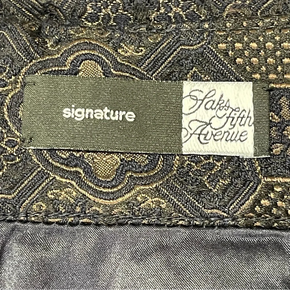 SAKS FIFTH AVENUE‎ Signature Geometric Print Pencil Skirt in Dark Aubergine - Picture 4 of 6